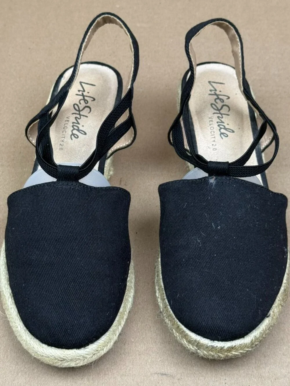 Women's LifeStride Velocity 2.0 Black Espadrille Wedge Sandals Size 9M damage